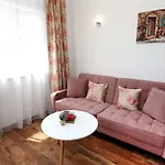 Dalmatia Апартаменты Трогир